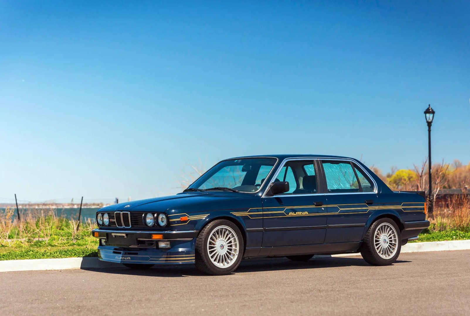 Alpina_C2_1_generation__Sedan__2.jpg