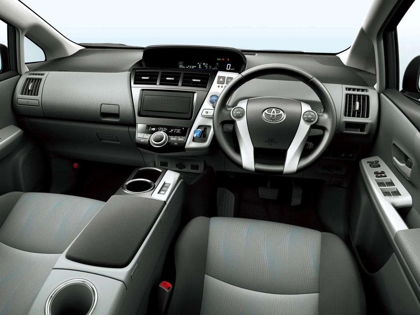 Toyota_Prius_Alpha_1_generation__Estate_5-door__5.jpg