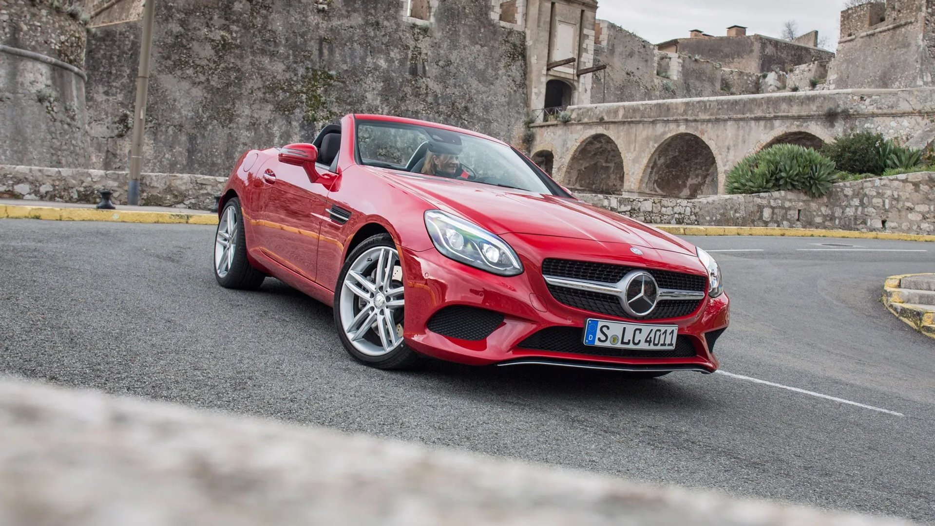 Mercedes_SLC_1_generation__Roadster__13.jpg