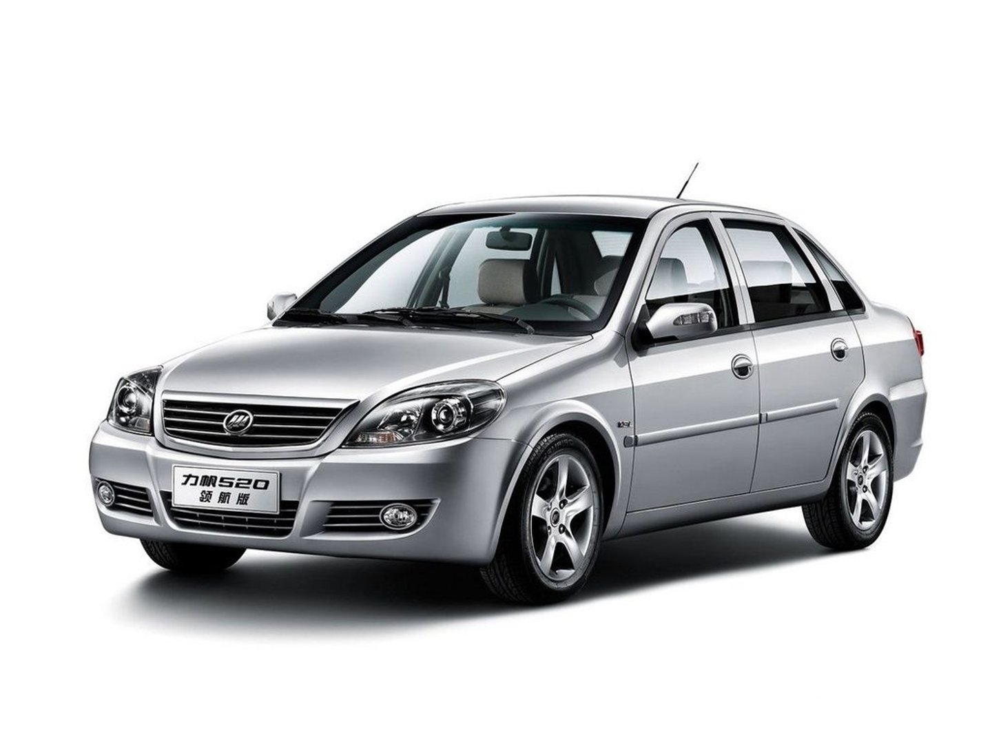 lifan_Breez_(520)_1_generation__Sedan__2.jpg