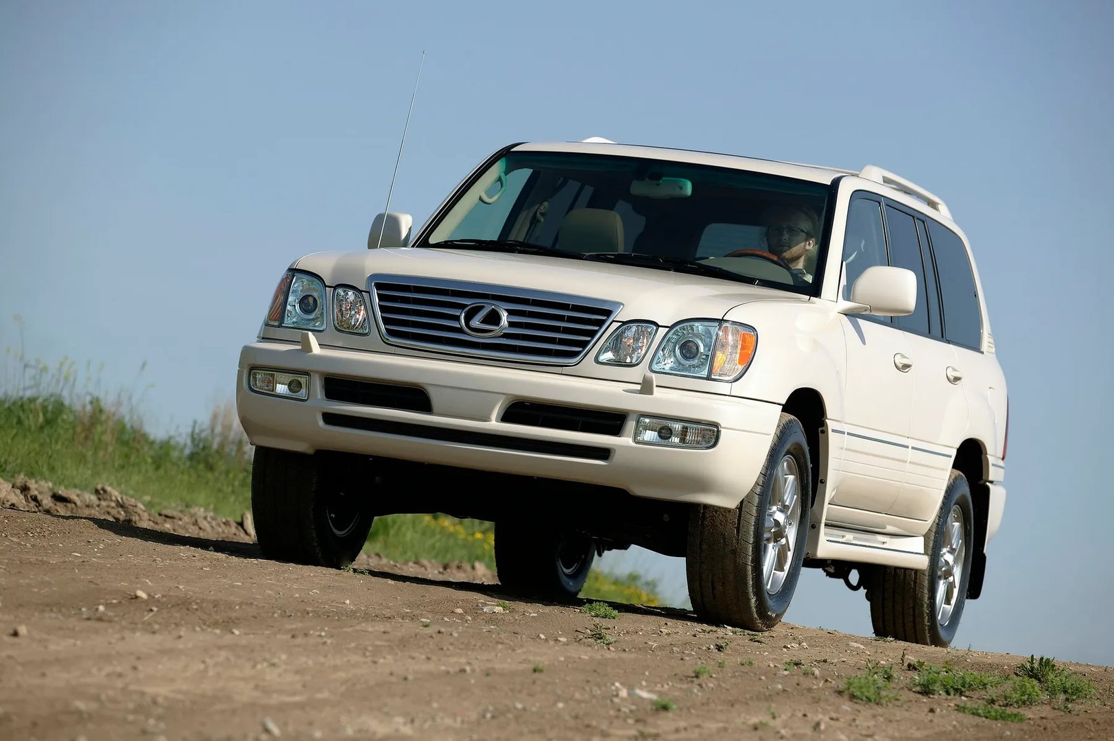 2 generation, restyling 