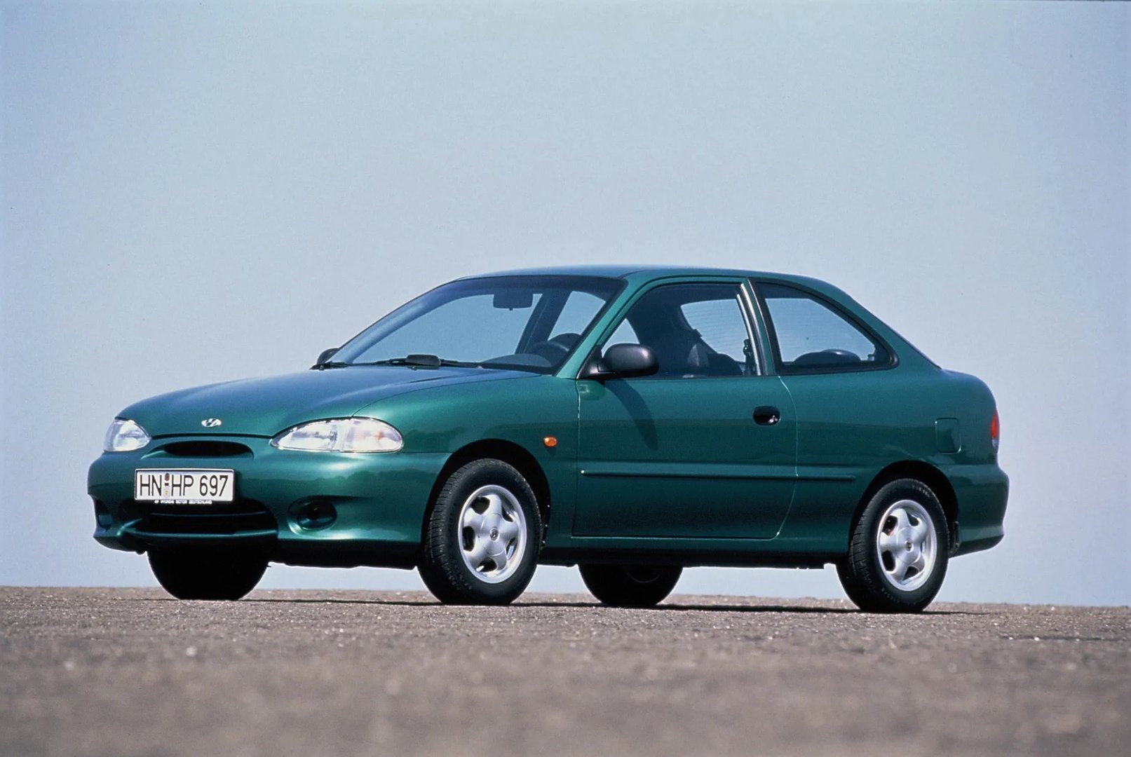 X3  Hatchback 3-door