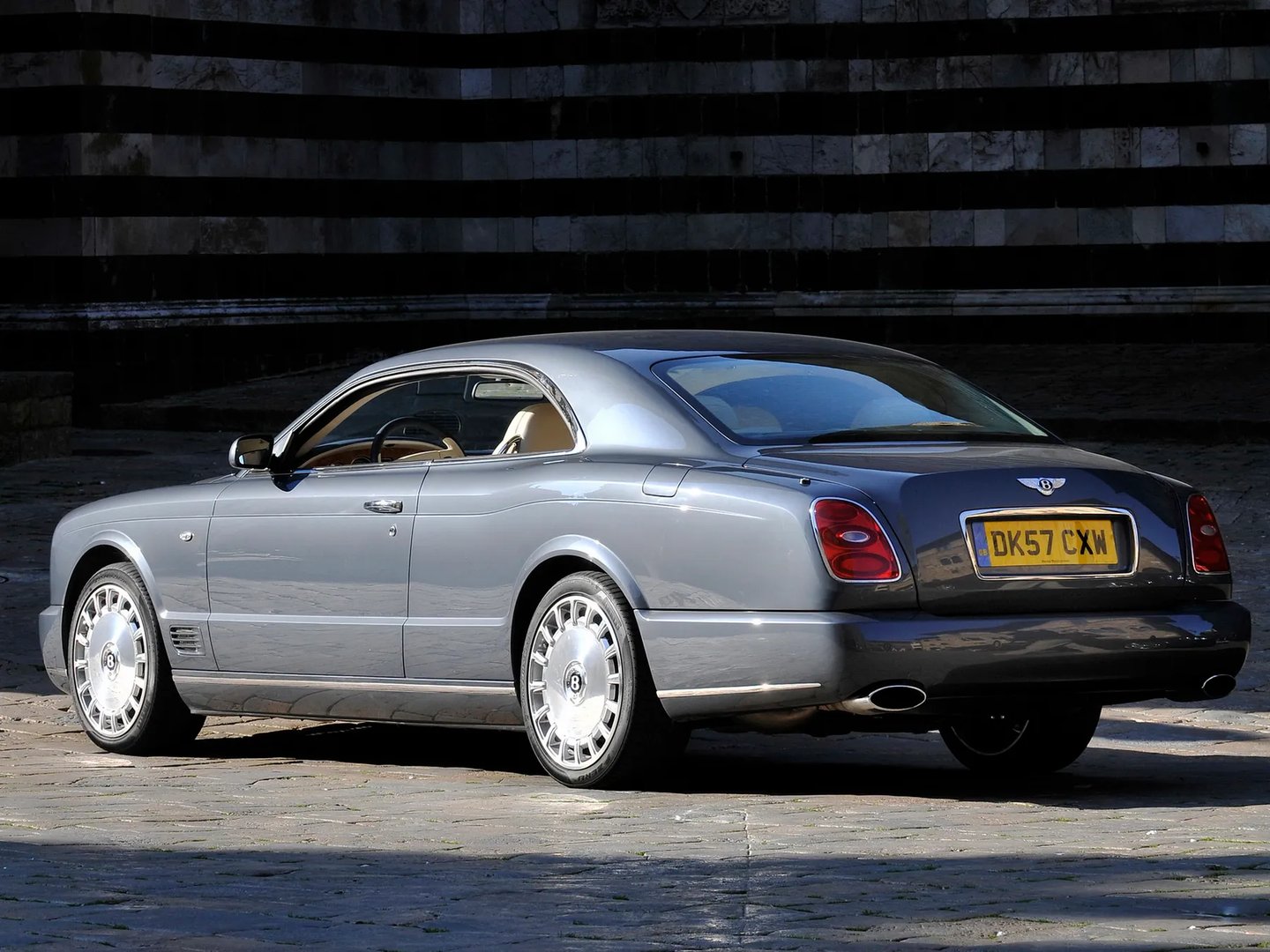 Bentley_Brooklands_2_generation__Coupe__4.jpg