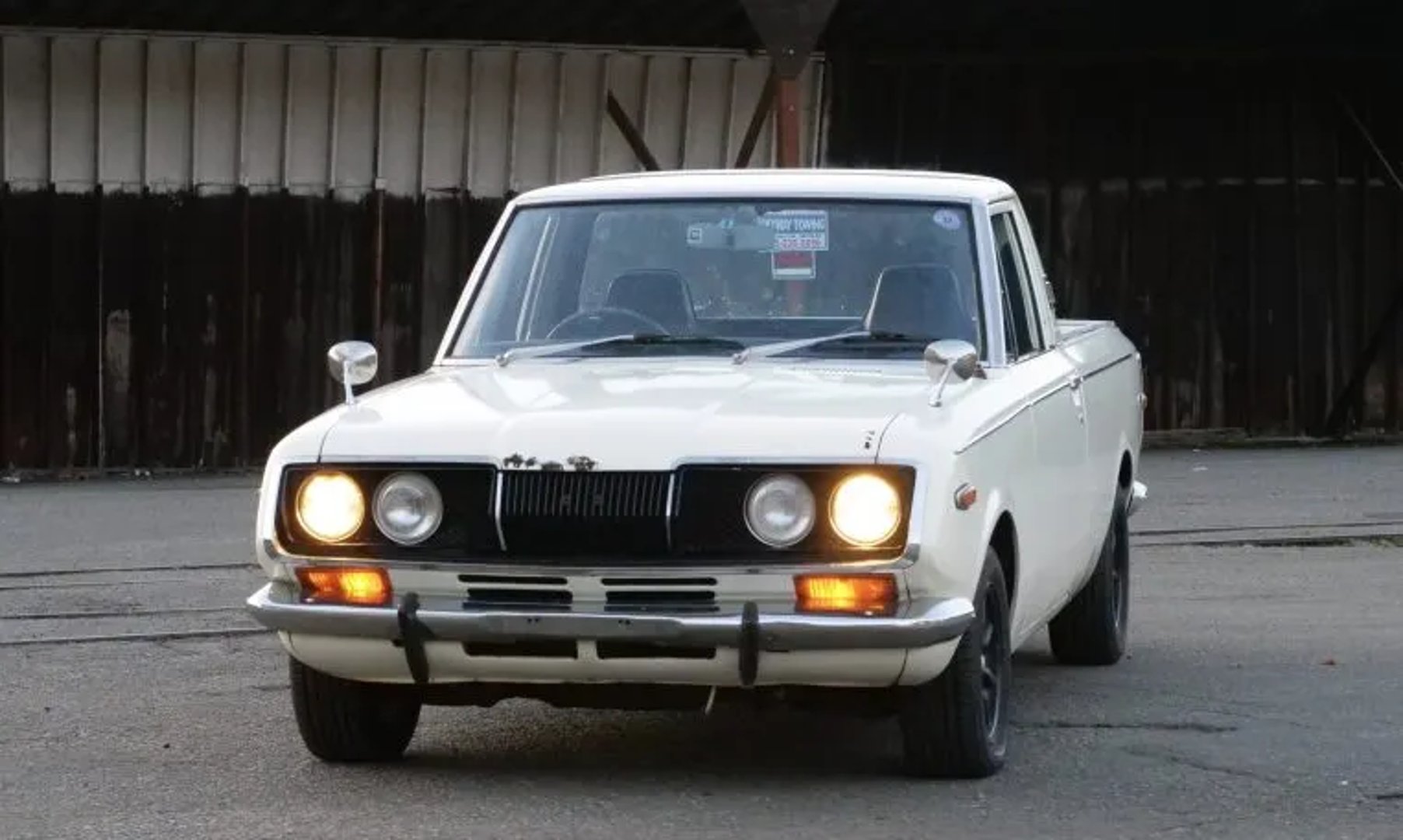 Toyota_Corona_3_generation__Pickup_single-cab__2.jpg