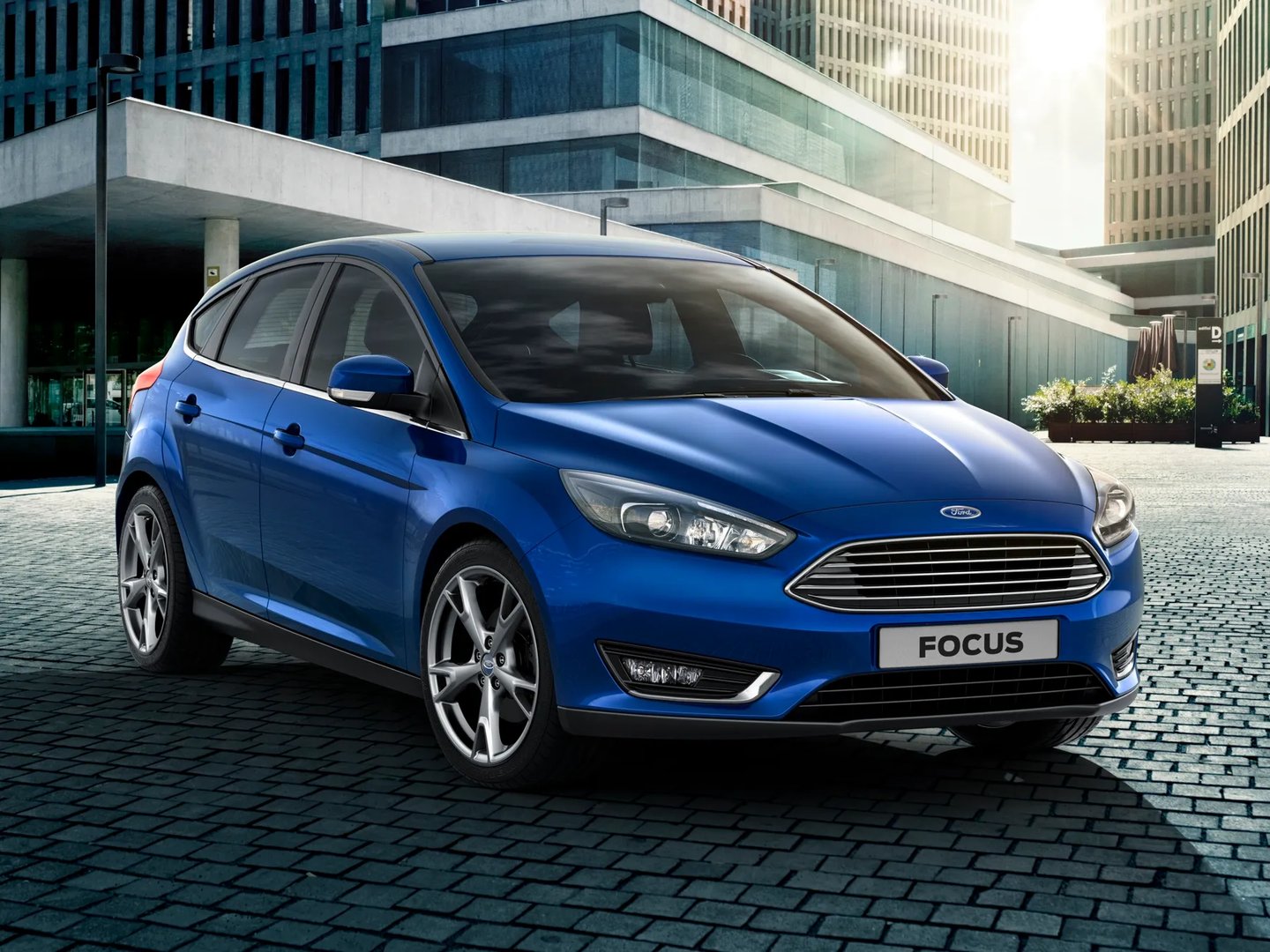 Ford_Focus_3_generation_restyling__Hatchback_5-door__11.jpg