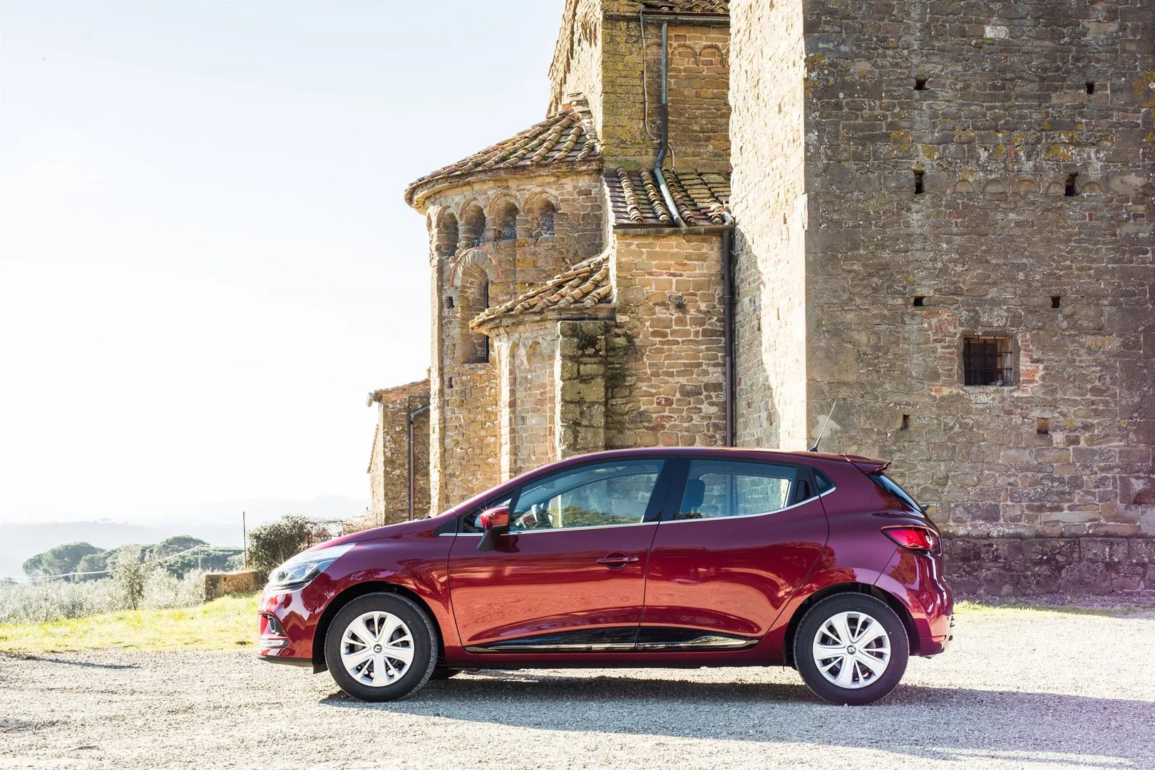Renault_Clio_4_generation_restyling__Mini_5-doors__11.jpg