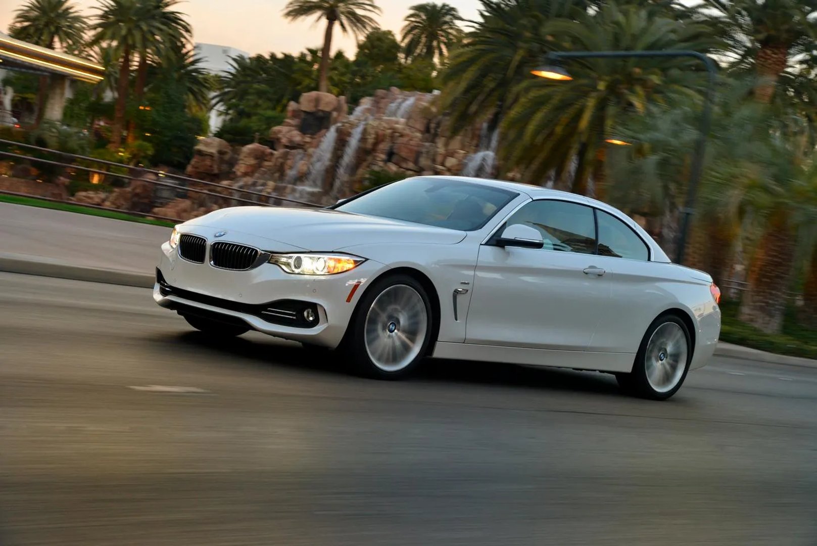 BMW_4_series_1_generation__Cabrio__3.jpg