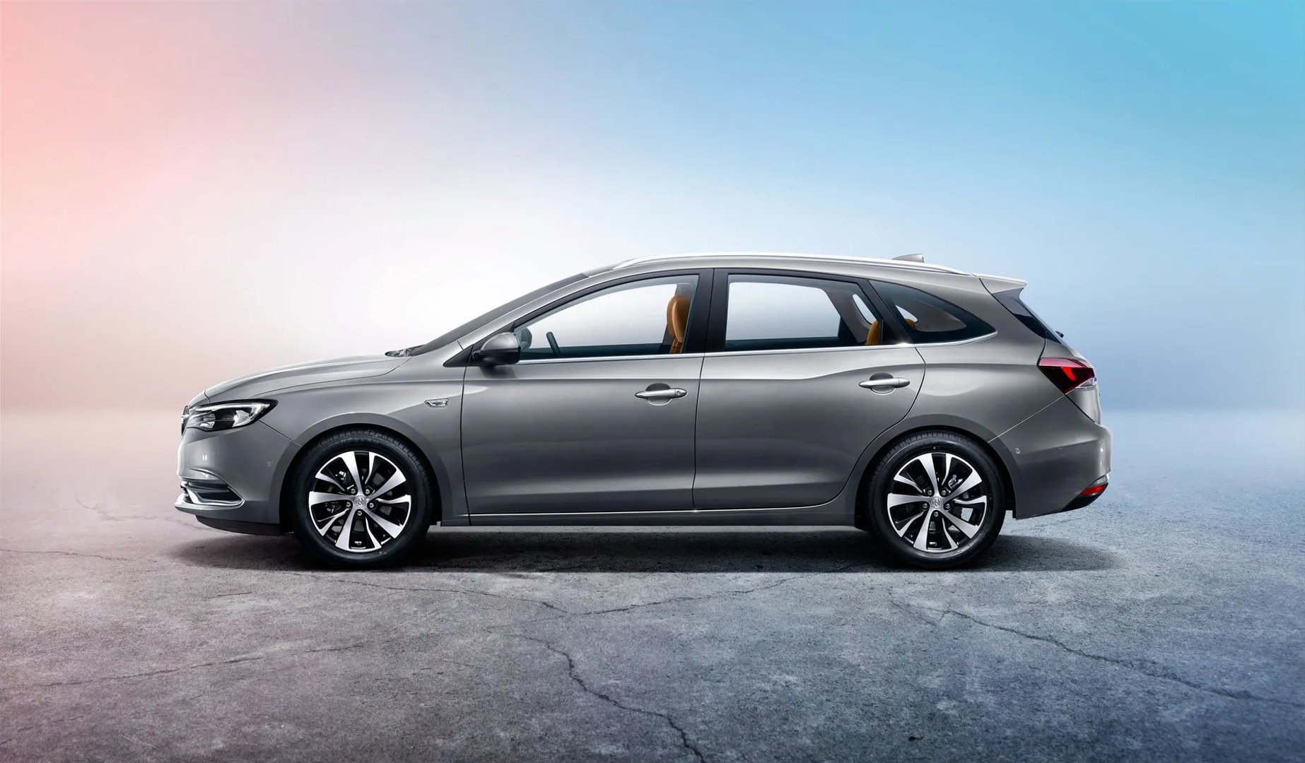 Buick_Excelle_1_generation_restyling_2__Estate_5-door__3.jpg