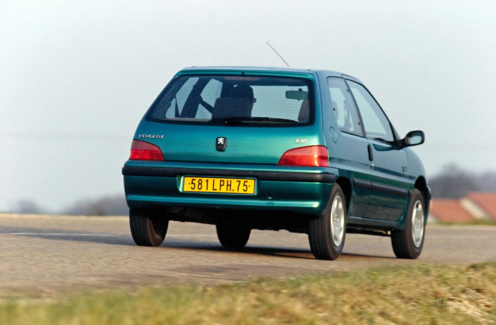 Peugeot_106_1_generation_restyling__Mini_3-doors__2.jpg