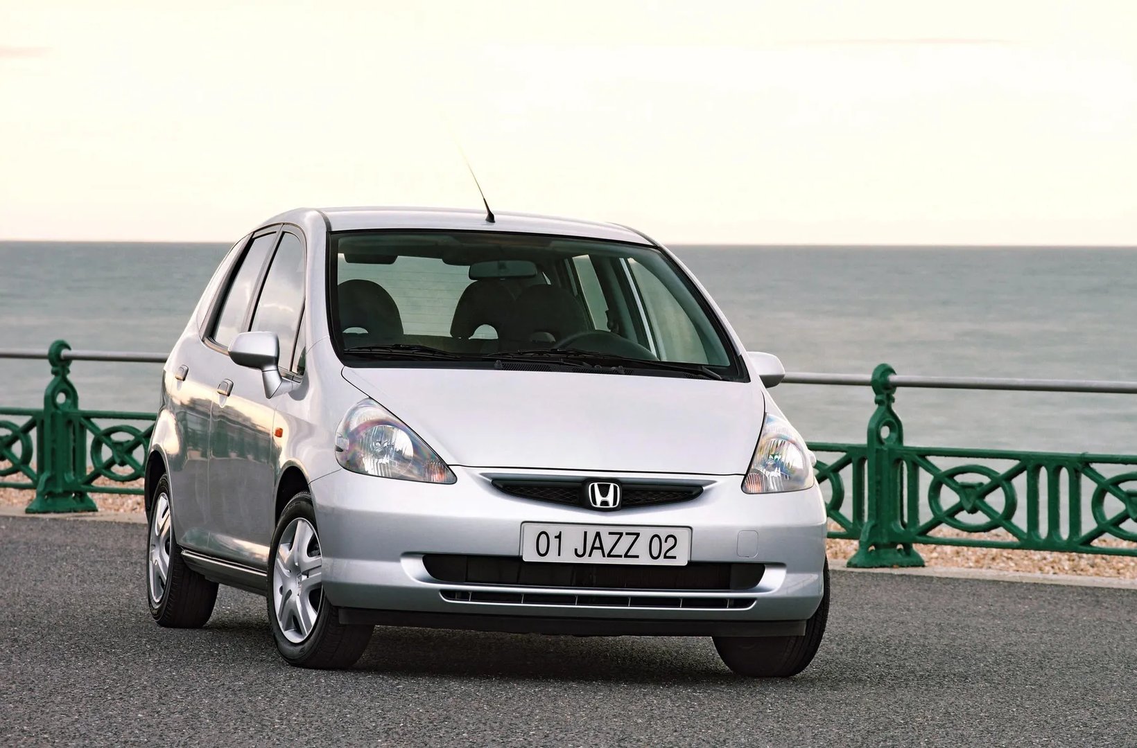 Honda_Jazz_1_generation__Mini_5-doors__3.jpg