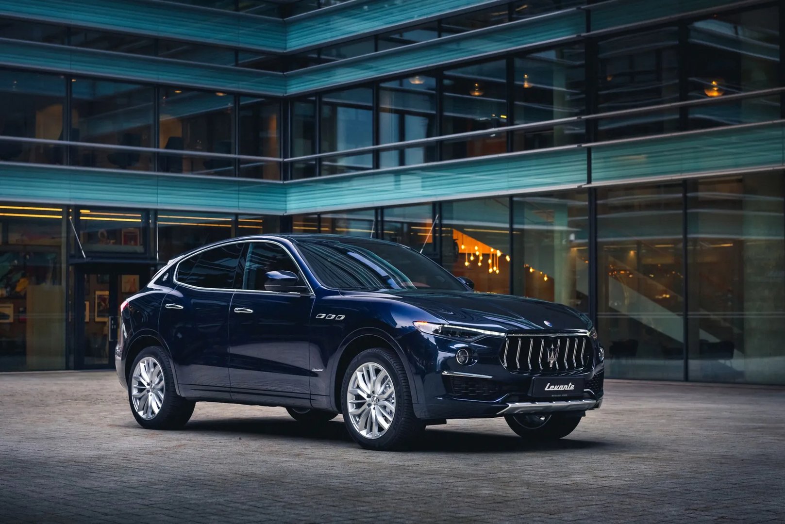 Maserati_Levante_1_generation_restyling__SUV_5-doors__9.jpg
