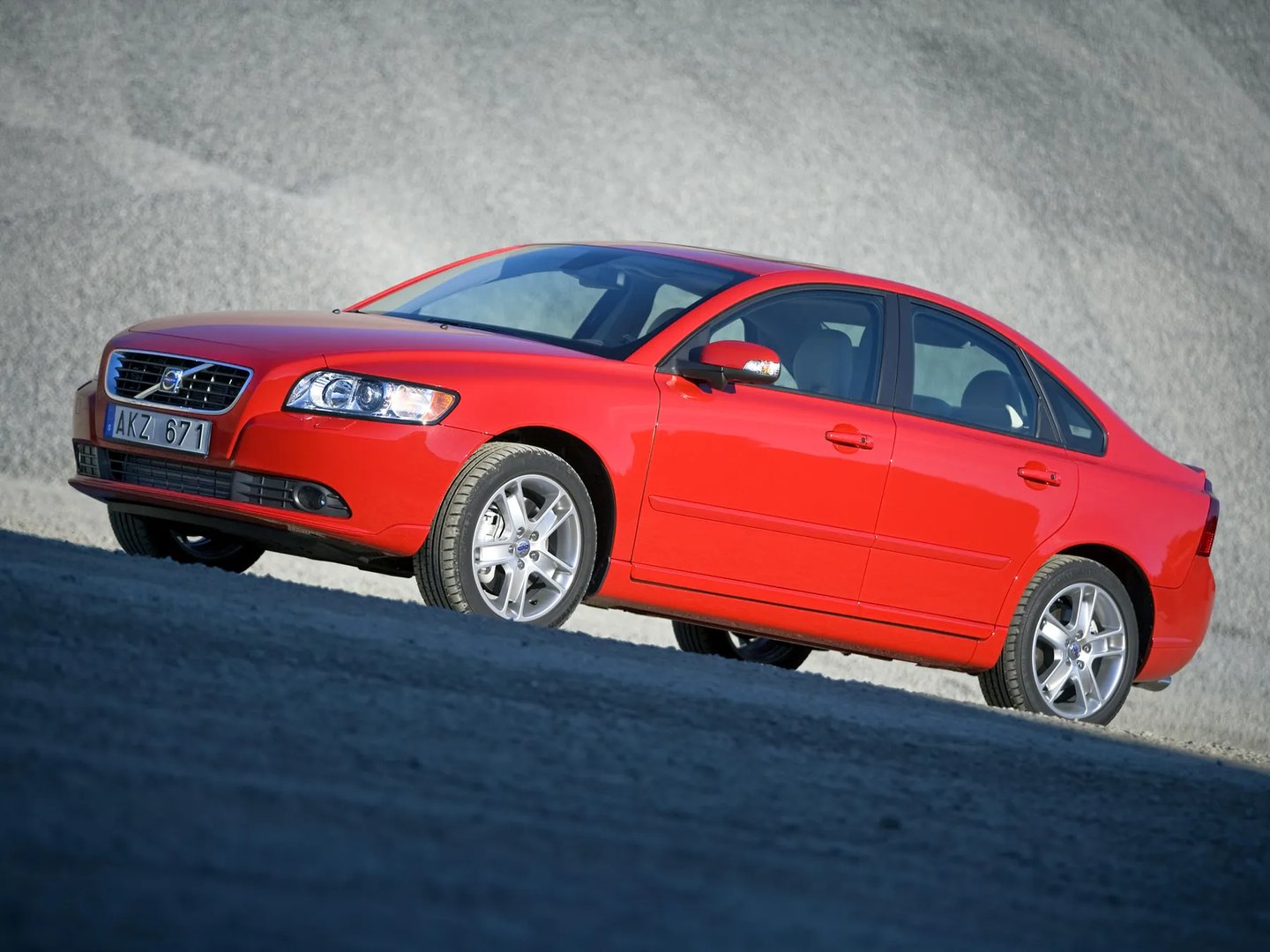 Volvo_S40_2_generation__Sedan__7.jpg