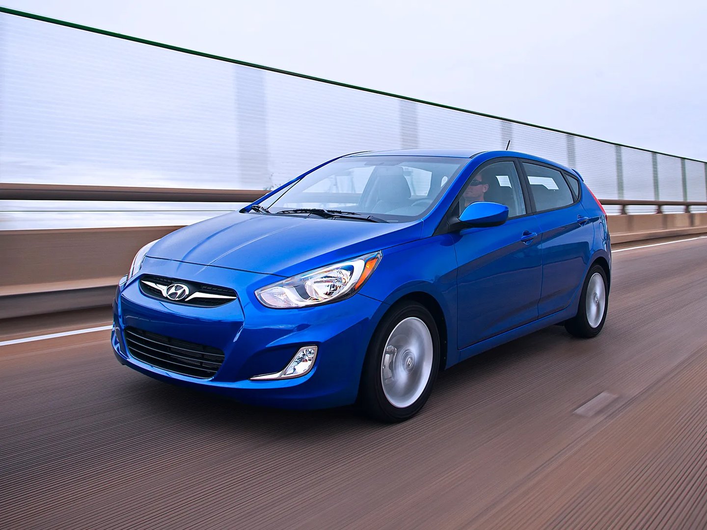 RB  Hatchback 5-door
