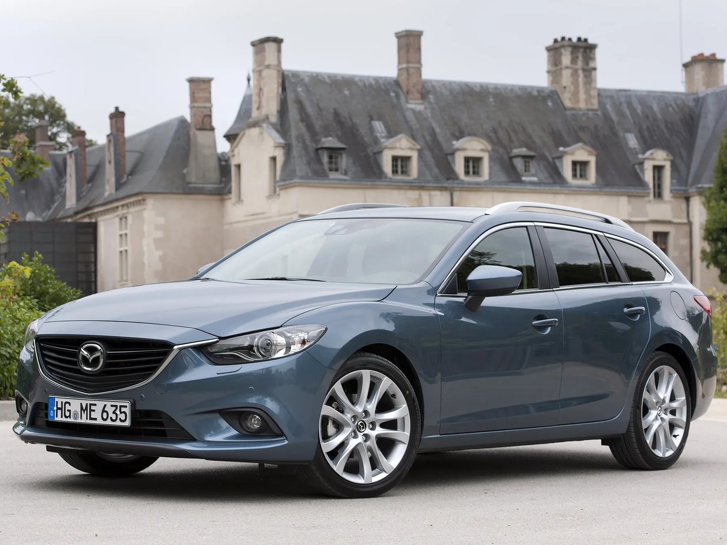 Mazda_6_3_generation__Estate_5-door__7.jpg