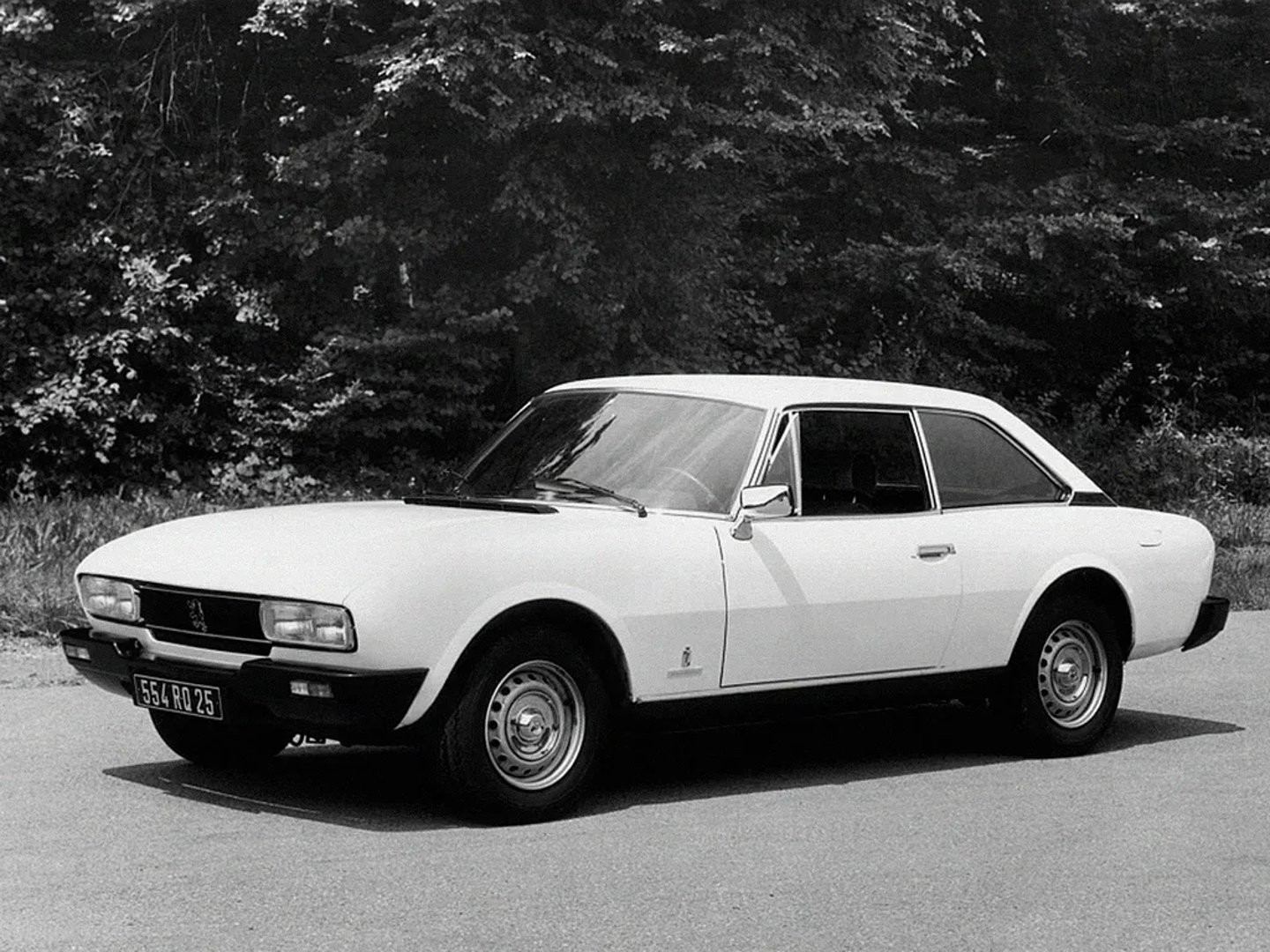 Peugeot_504_1_generation__Coupe__8.jpg