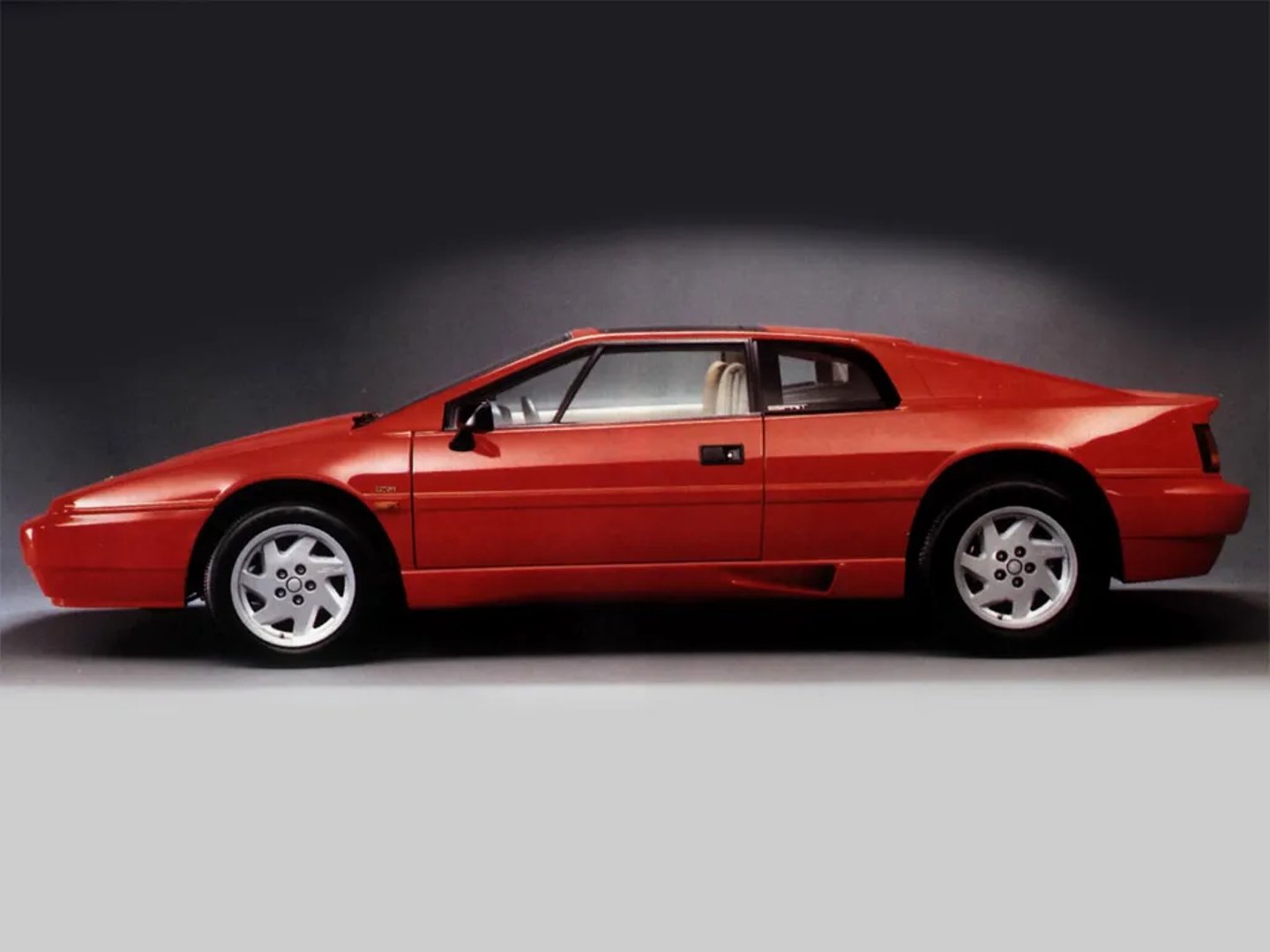 Lotus_Esprit_4_generation__Coupe__11.jpg