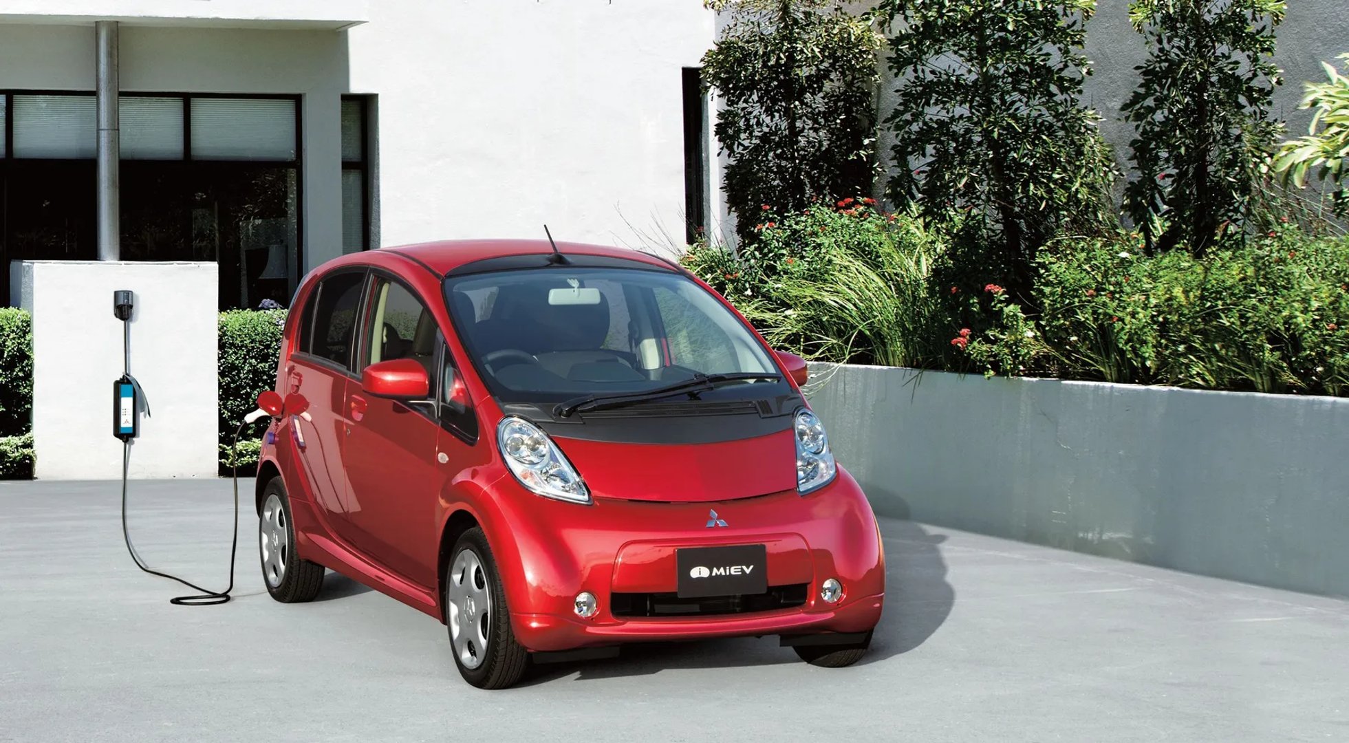 1 generation, restyling 1 