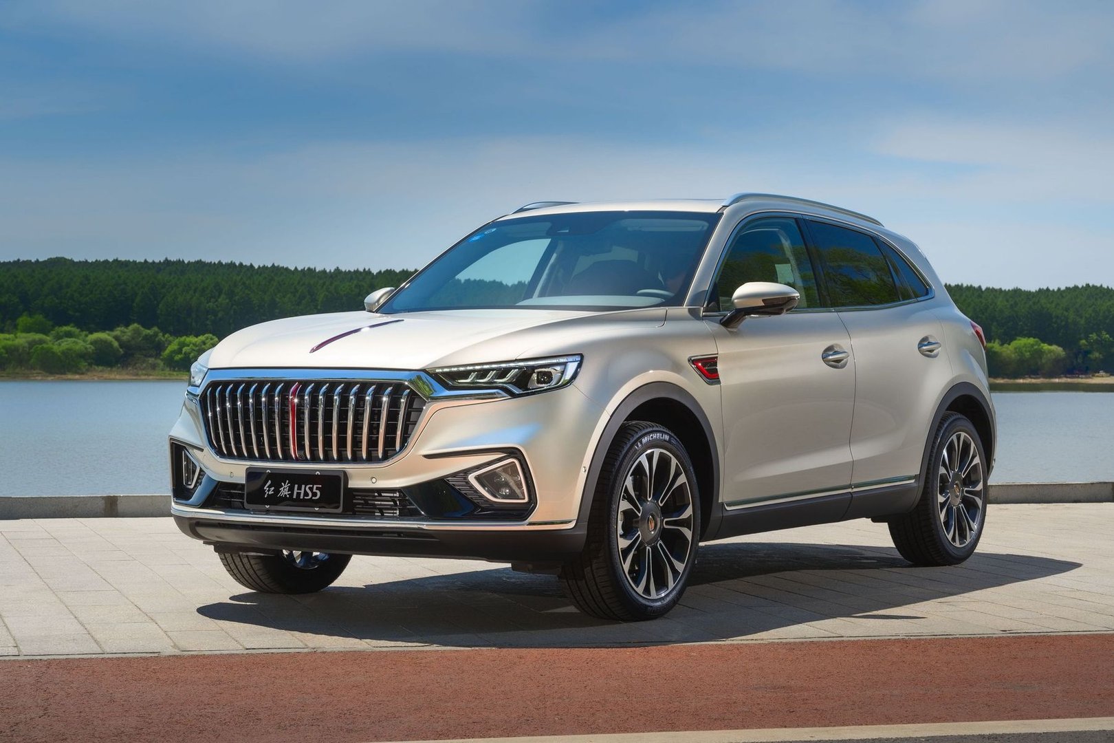 Hongqi HS5 1 generation