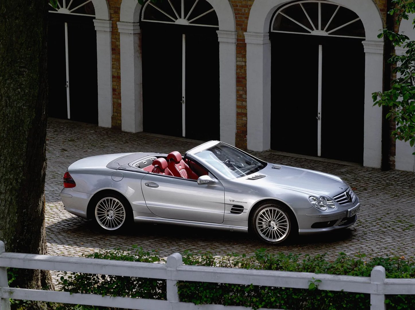 Mercedes_SL-Class_AMG_2_generation__Roadster__11.jpg