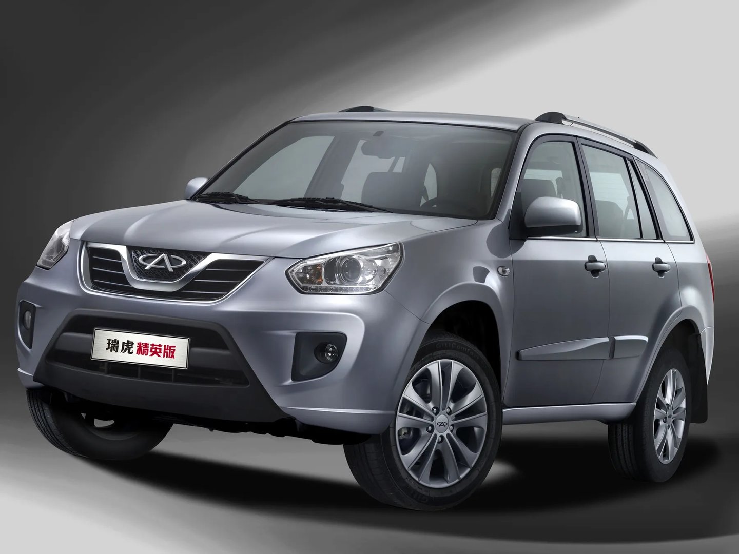 Chery_Tiggo_(T11)_1_generation_restyling__SUV_5-doors__3.jpg