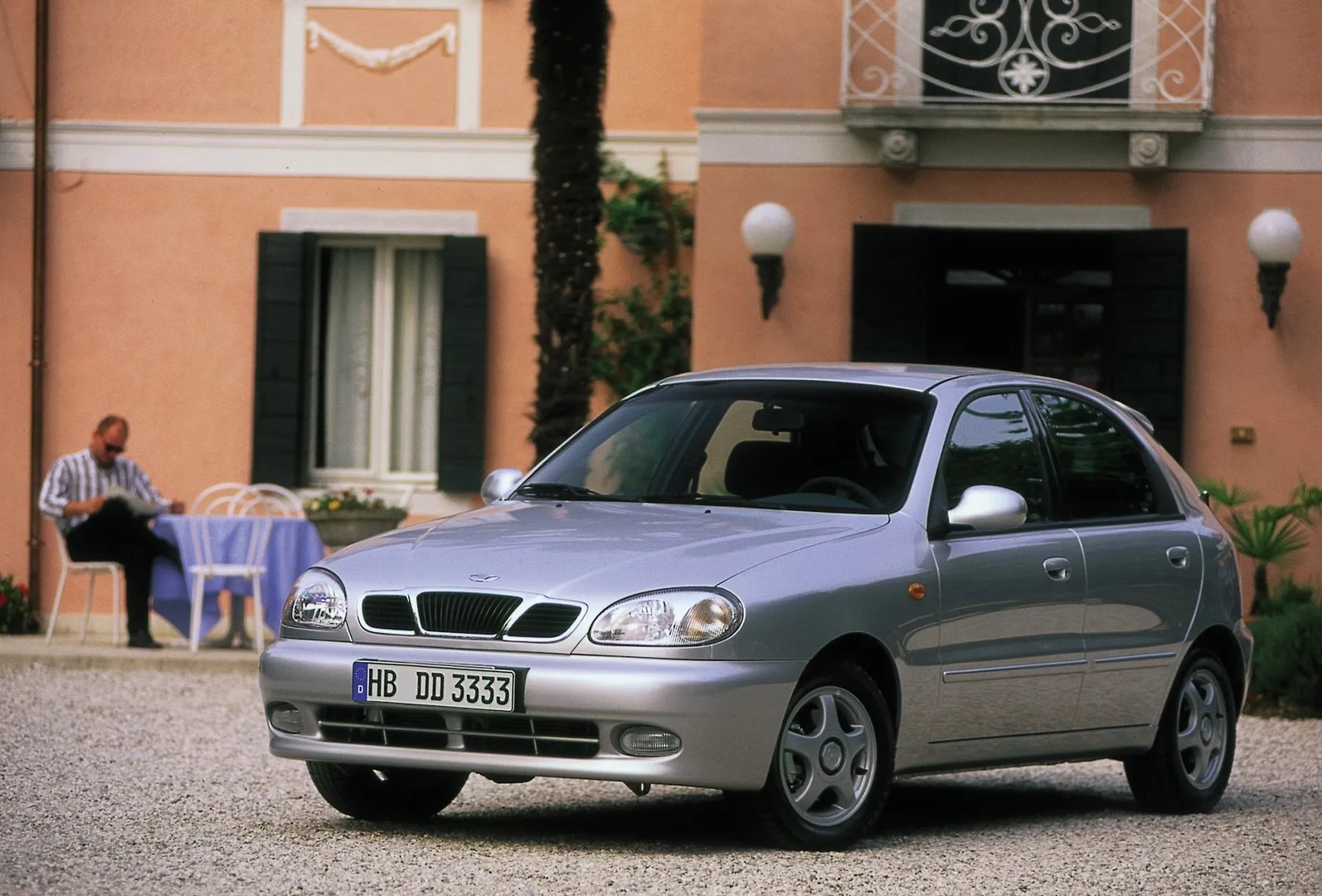 Daewoo_Lanos_1_generation__Mini_5-doors__8.jpg