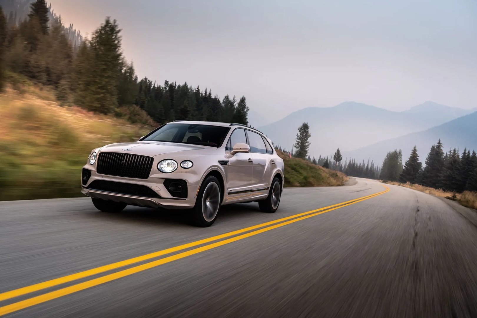 Bentley_Bentayga_1_generation_restyling__SUV_Long__8.jpg