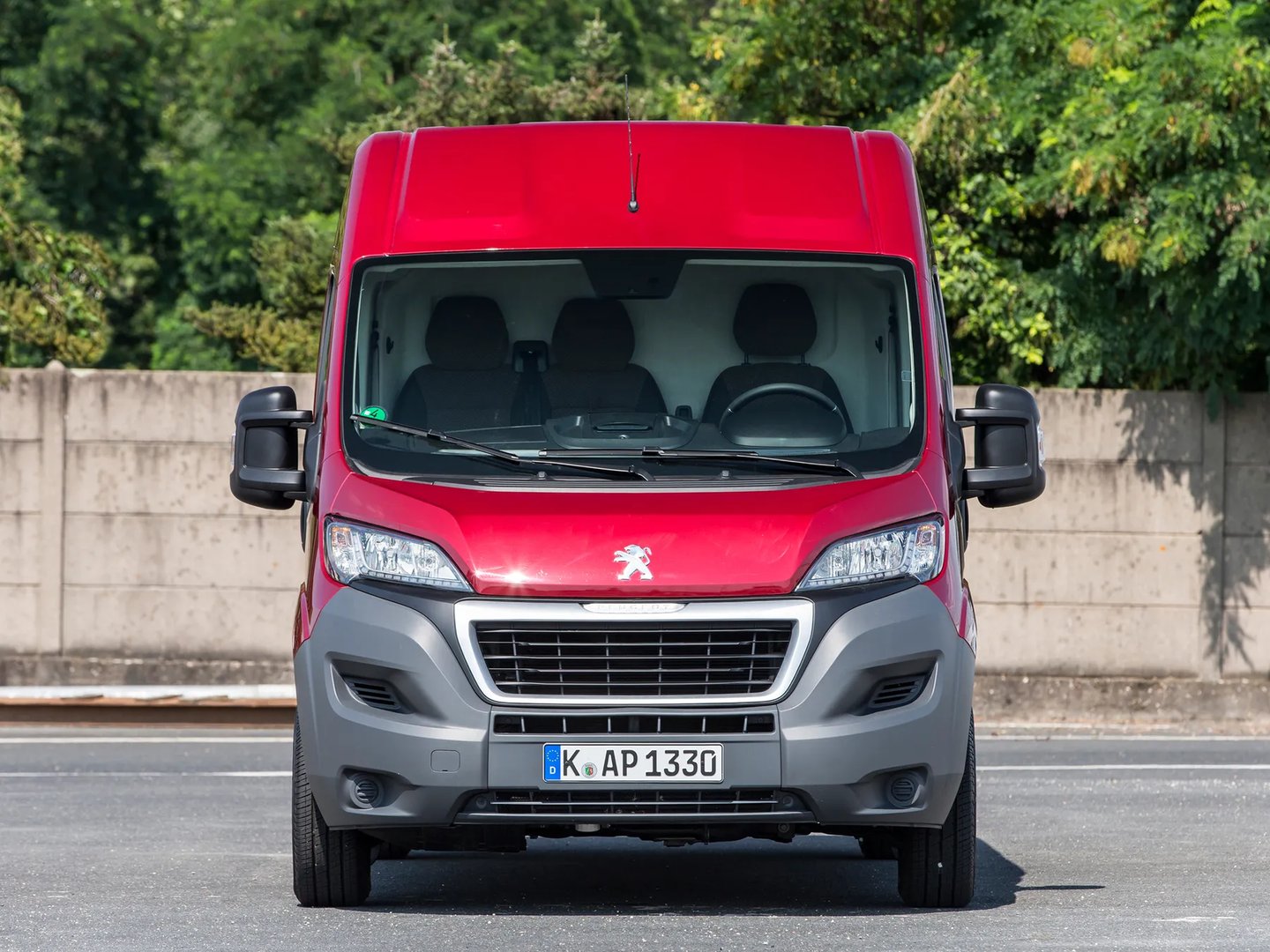Peugeot_Boxer_2_generation_restyling_1__Van_Long__4.jpg