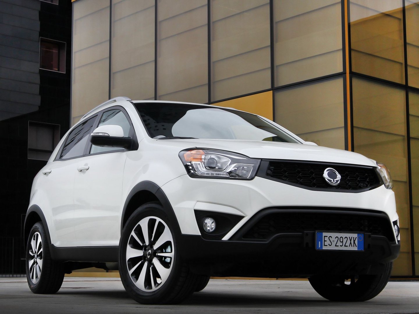 ssangyong_Korando_3_generation_restyling__SUV_5-doors__21.jpg
