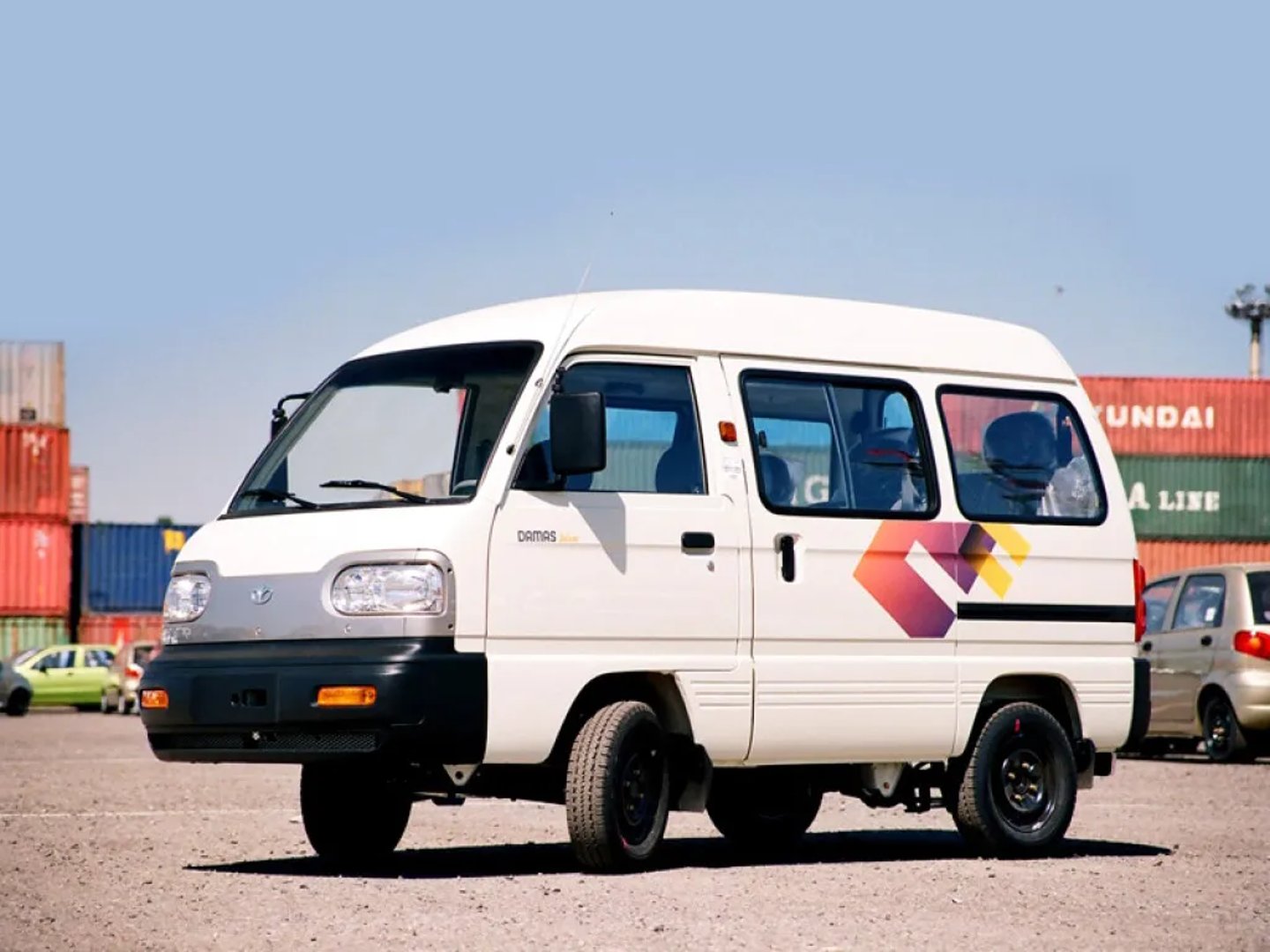 Daewoo_Damas_2_generation__Microvan__2.jpg
