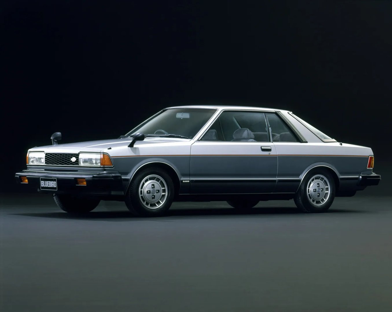 Nissan_Bluebird_6_generation__Coupe__3.jpg