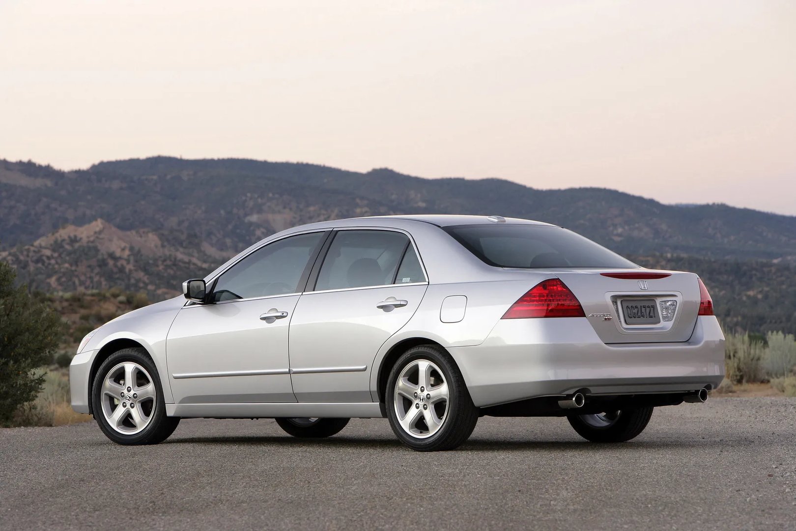 Honda_Accord_(USA)_7_generation_restyling__Sedan__9.jpg
