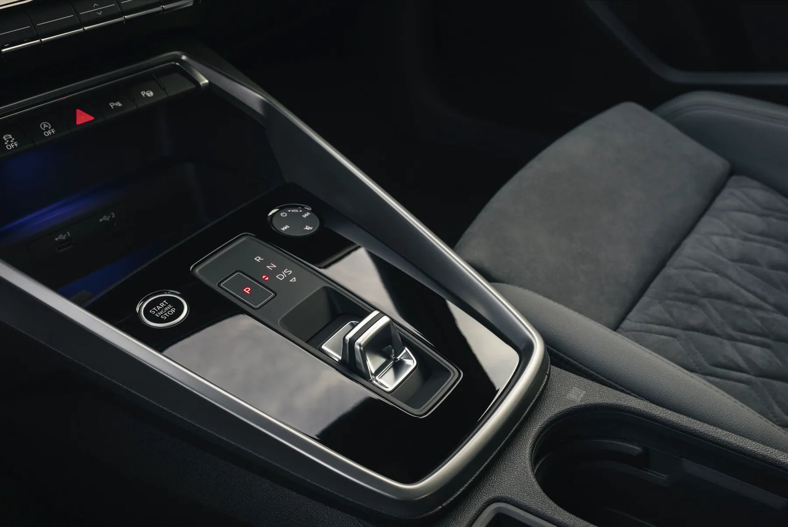 Audi_A3_4_generation__Hatchback_5-door__12.jpg