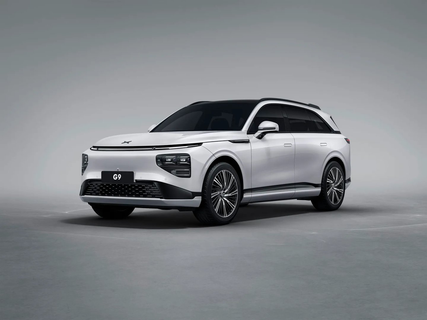 xpeng_G9_1_generation__SUV_5-doors__7.jpg