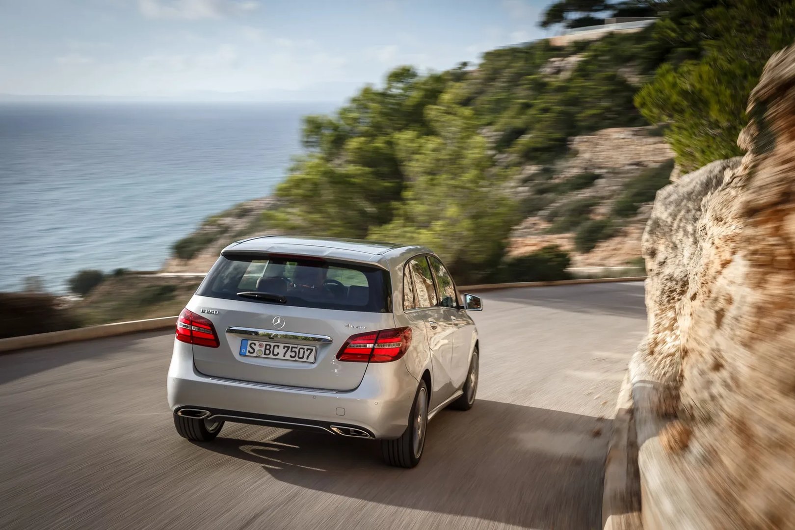 Mercedes_B-Class_2_generation_restyling__Hatchback_5-door__11.jpg