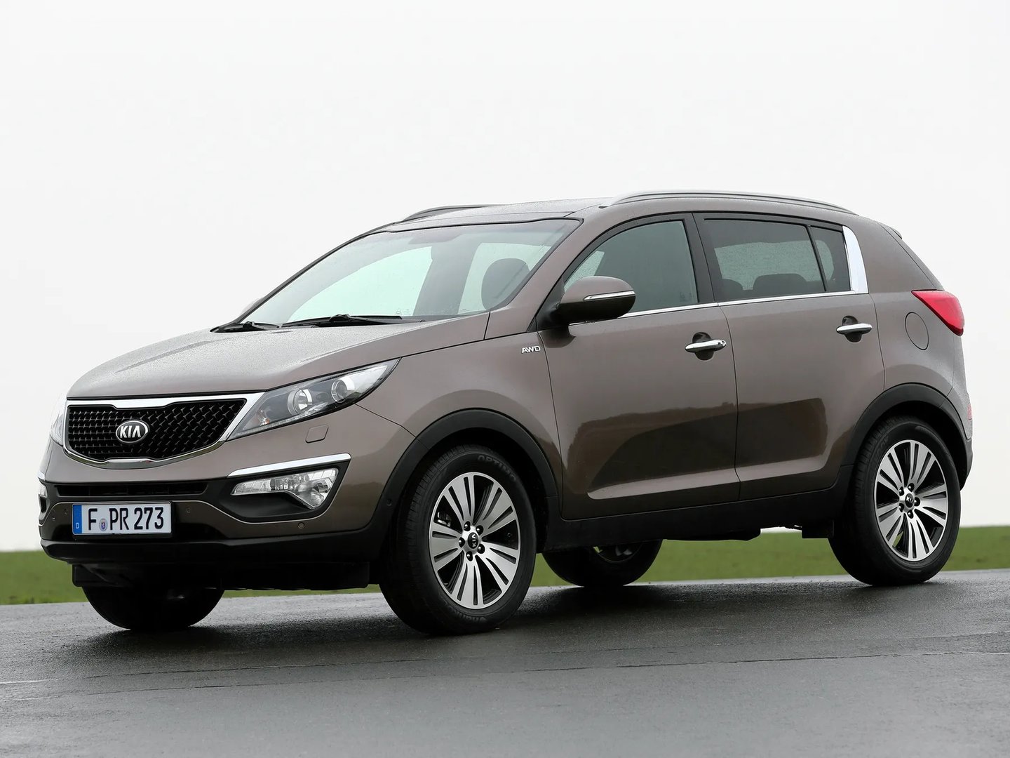 Kia_Sportage_3_generation_restyling__SUV_5-doors__11.jpg