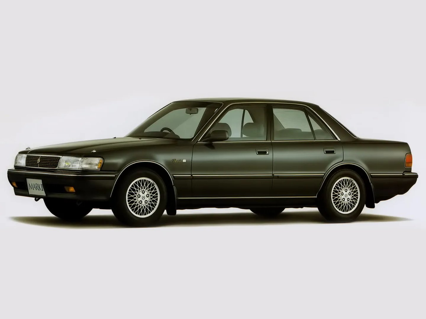 Toyota_Mark_II_6_generation__Sedan__3.jpg