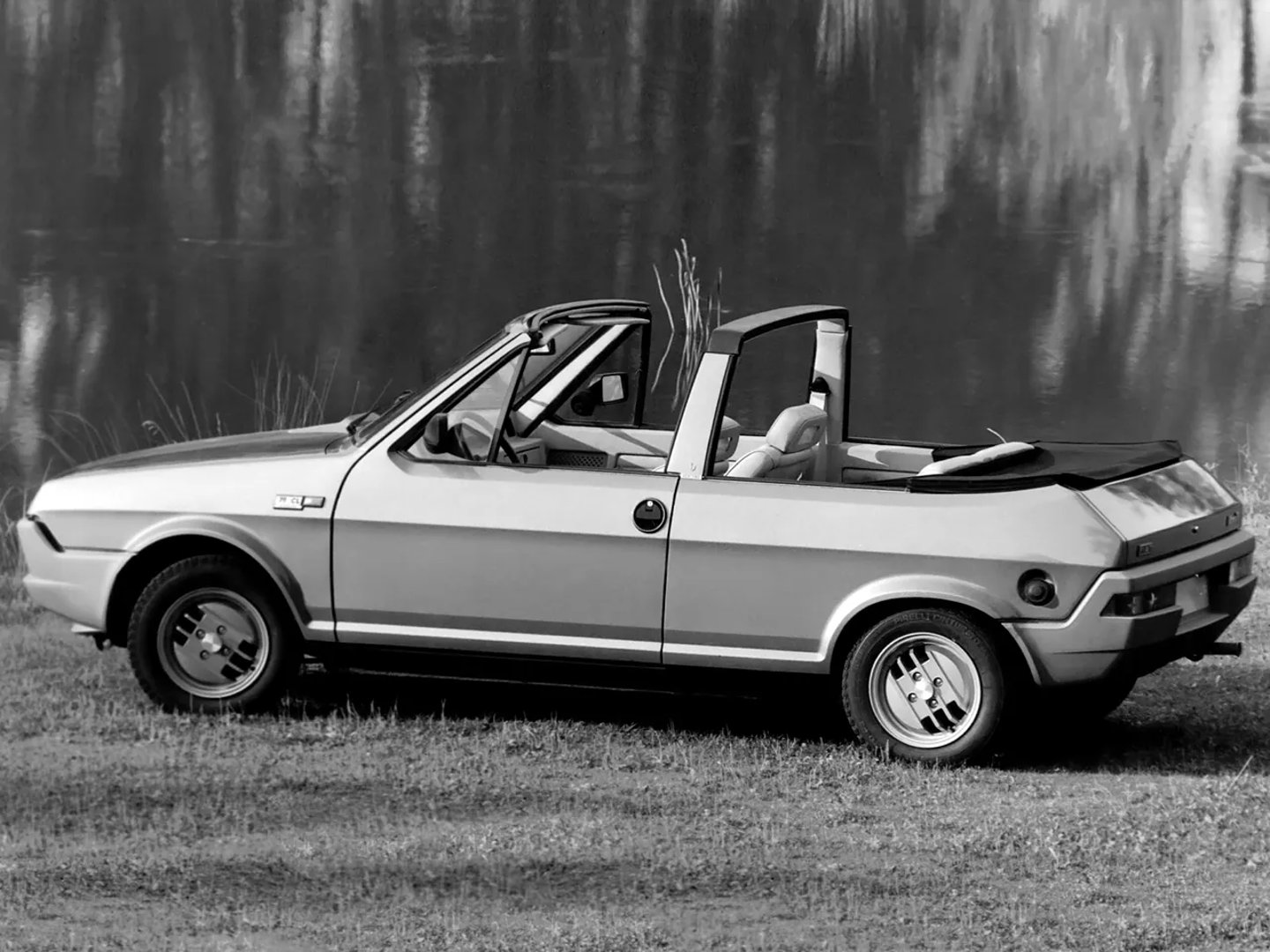 Fiat_Ritmo_1_generation__Cabrio__5.jpg