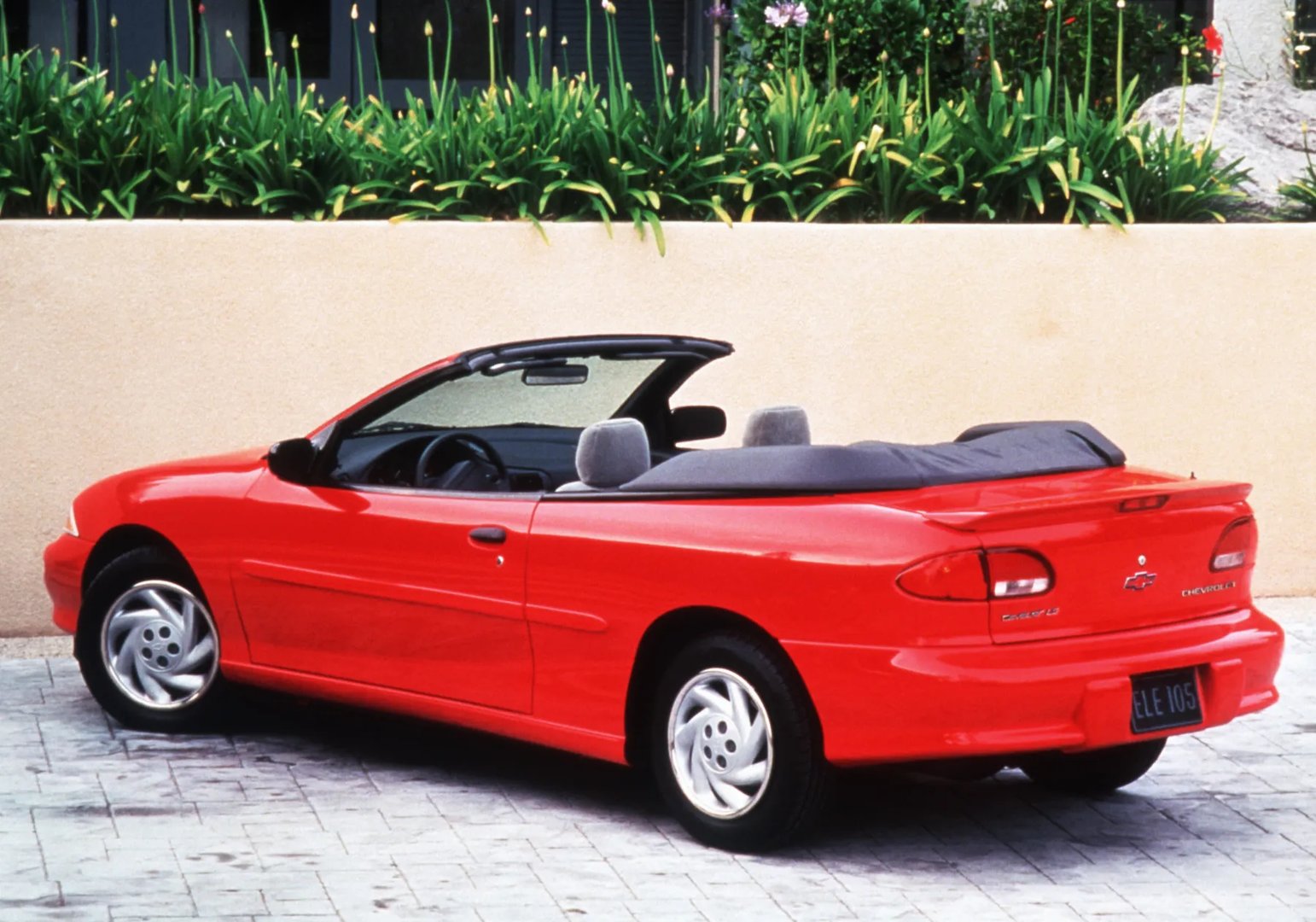 Chevrolet_Cavalier_3_generation__Cabrio__2.jpg