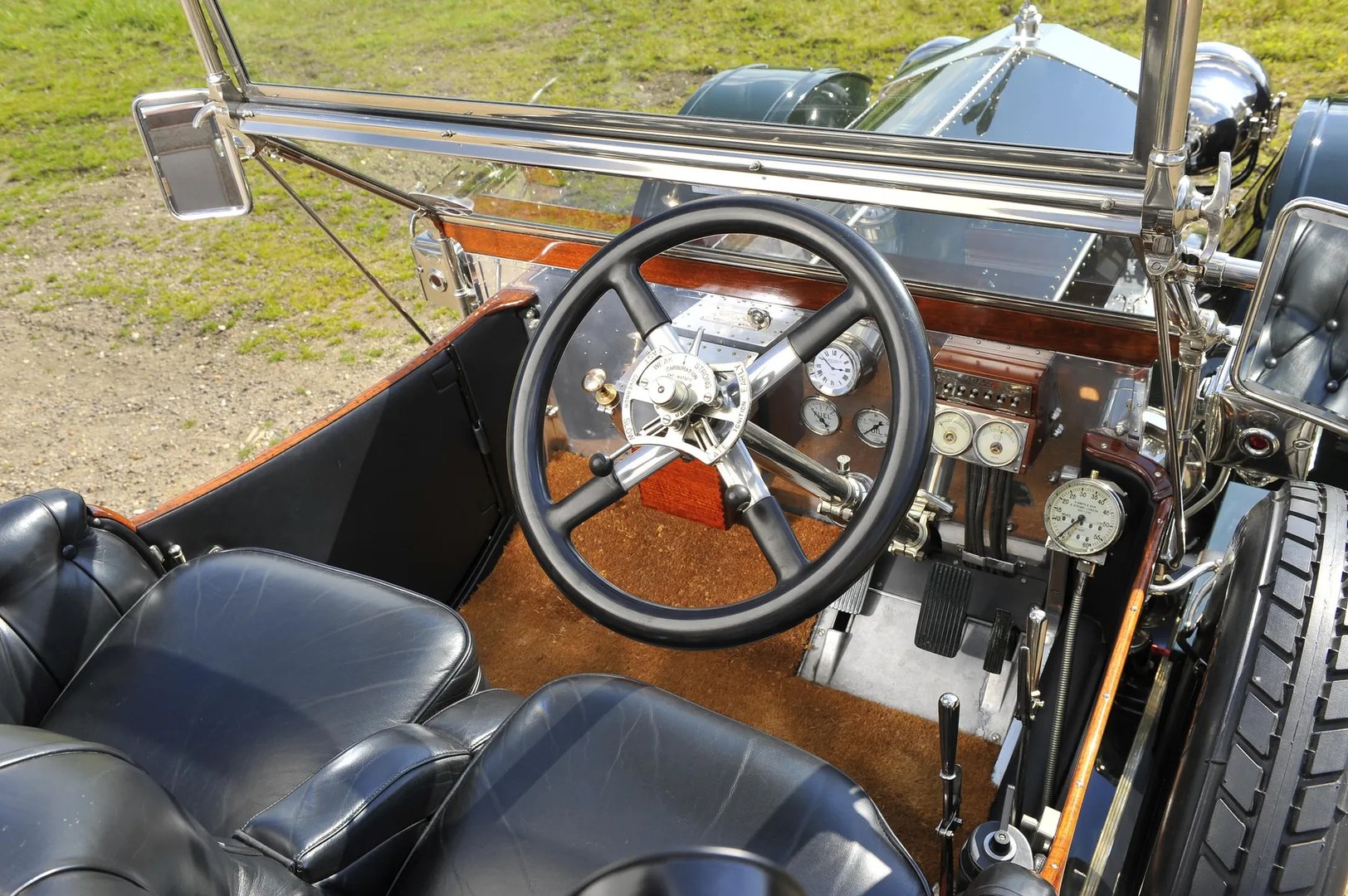 Rolls-Royce_Silver_Ghost_1_generation__Cabrio__10.jpg