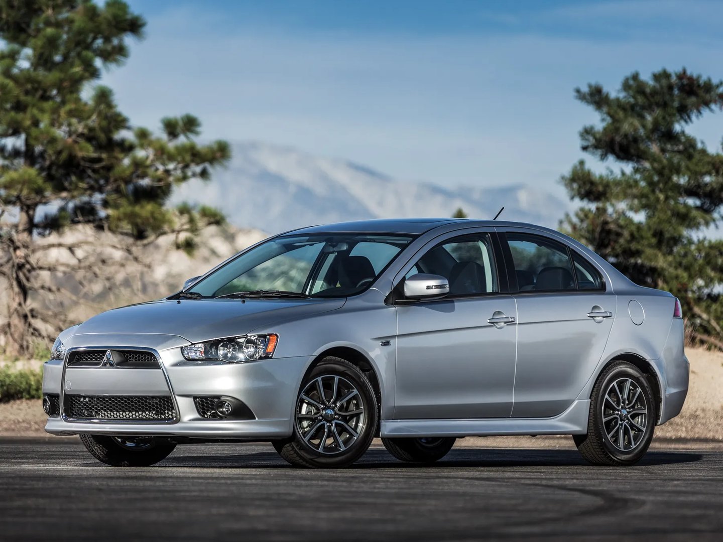 Mitsubishi_Lancer_10_generation_restyling__Sedan__10.jpg