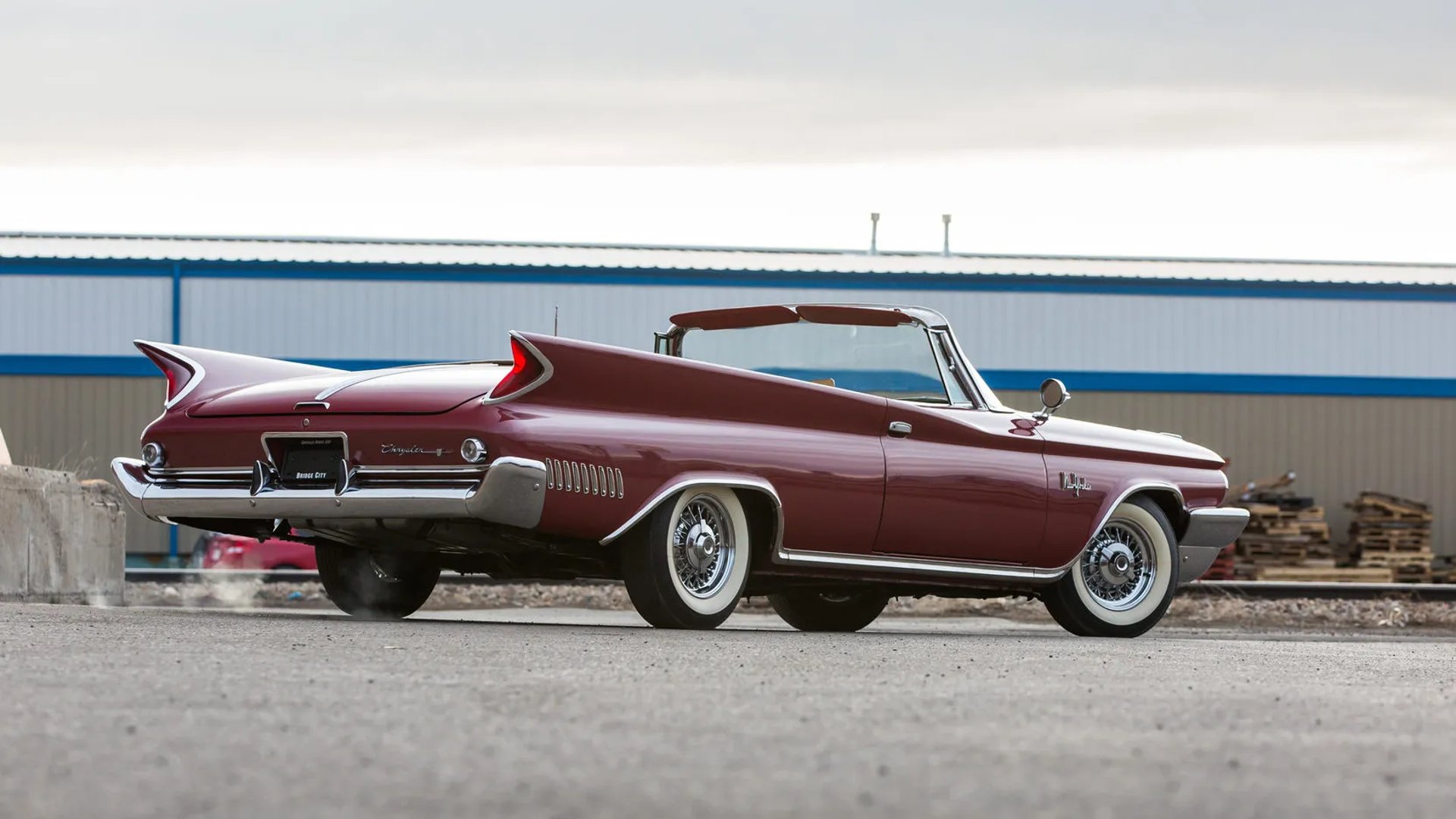 Chrysler_Newport_2_generation__Cabrio__5.jpg