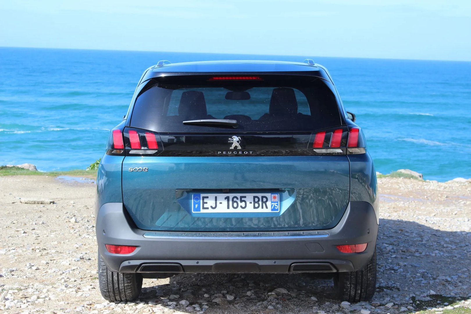 Peugeot_5008_2_generation__SUV_5-doors__9.jpg