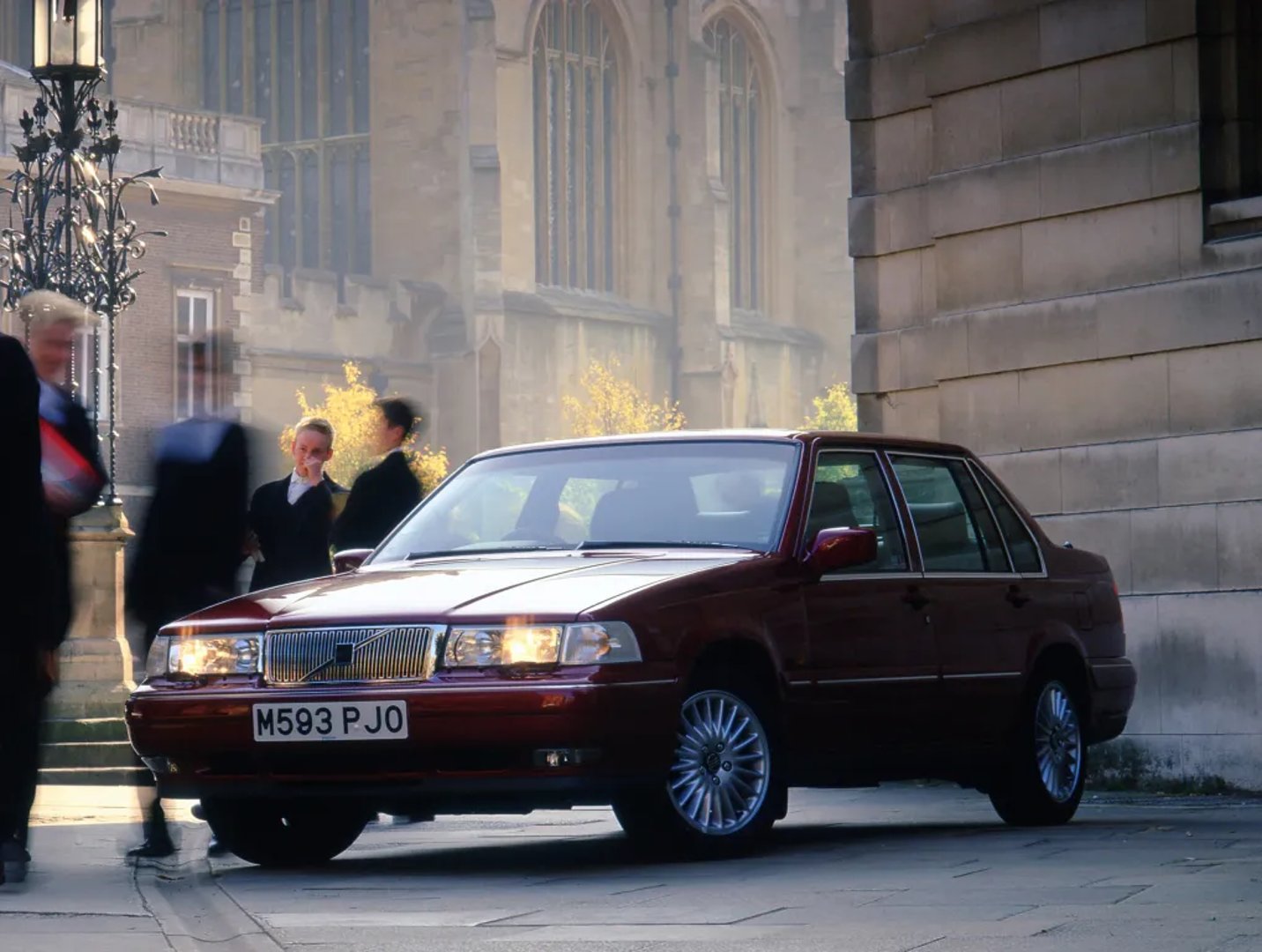 Volvo_960_1_generation__Sedan__3.jpg