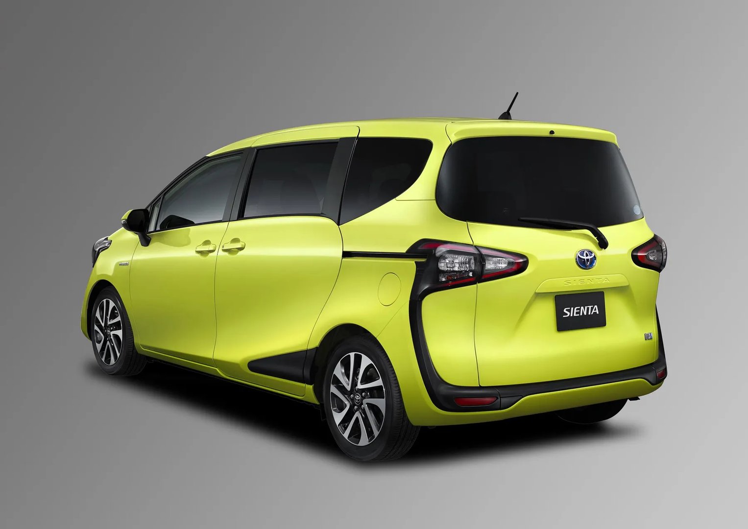 Toyota_Sienta_2_generation__Compact_Van__1.jpg