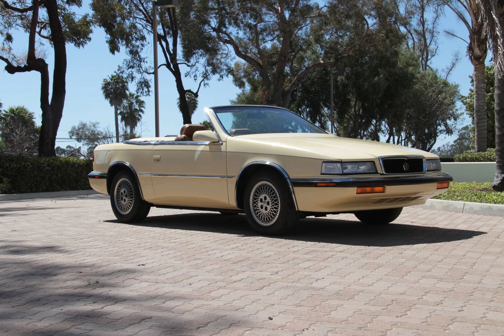 Chrysler TC by Maserati 1 generation