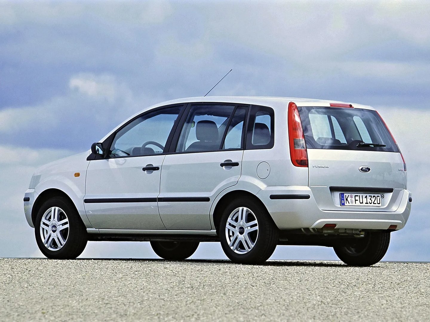 Ford_Fusion_1_generation__Mini_5-doors__12.jpg