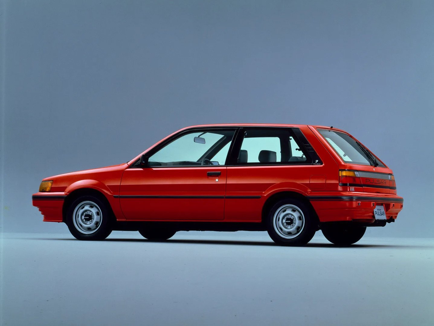 Nissan_Pulsar_3_generation__Mini_3-doors__2.jpg