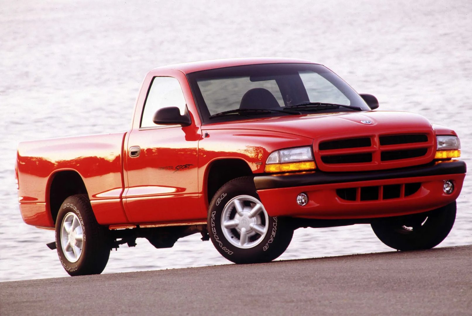 Dodge_Dakota_2_generation__Pickup_single-cab__2.jpg