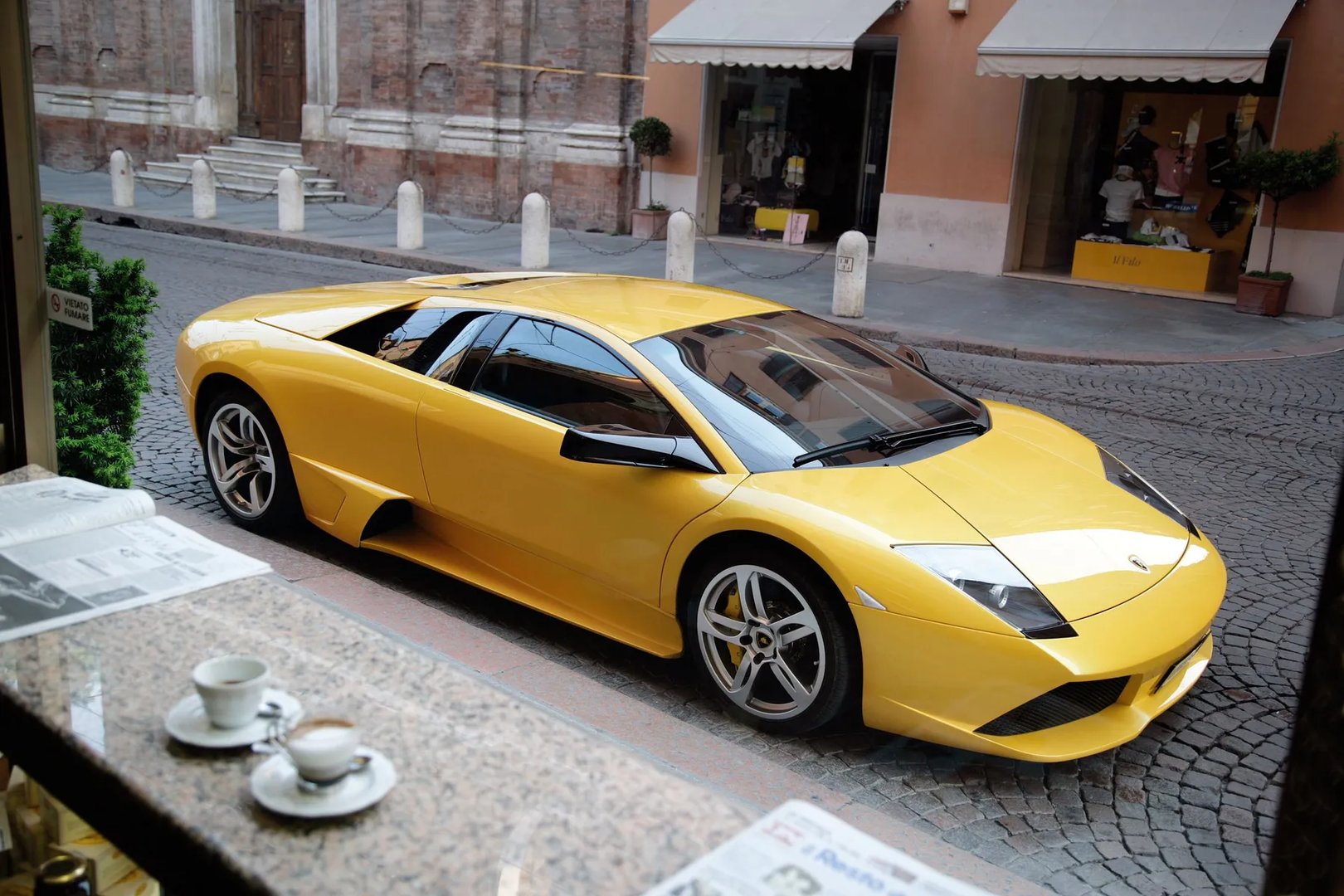 Lamborghini_Murcielago_1_generation_restyling__Coupe__6.jpg