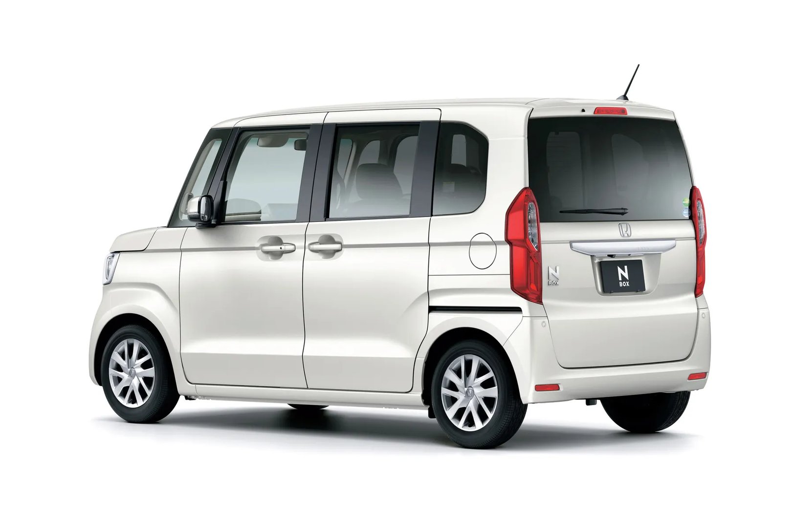 Honda_N-BOX_2_generation__Mini_5-doors__2.jpg